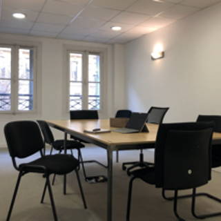Bureau privé 3 120 m² 8 postes Coworking Rue de la République Marseille 13001 - photo 1